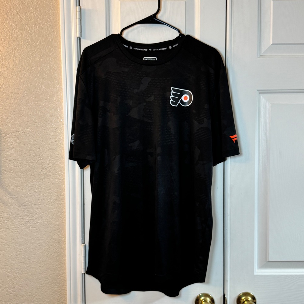 Philadelphia Flyers Shirt Mens XL Black NHL Hockey Fanatics Camo Performance Tee